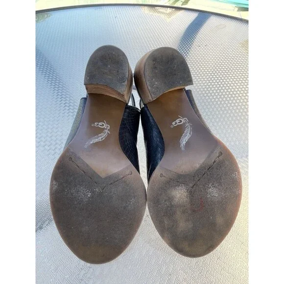 Ugg Audrey Exotic Dressy Black Leather Ankle Strap Heeled Sandals Size 7 - Picture 8 of 10